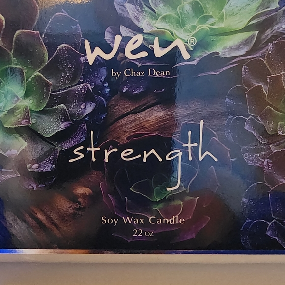 Brand new Wen "Strength" soy candle 22 oz - Picture 6 of 8